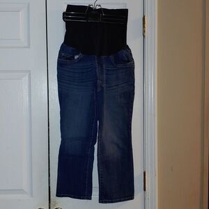 Two Hearts Maternity  full panel  capri jeans Sz M